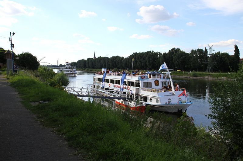 001-Tanzschiff 2012